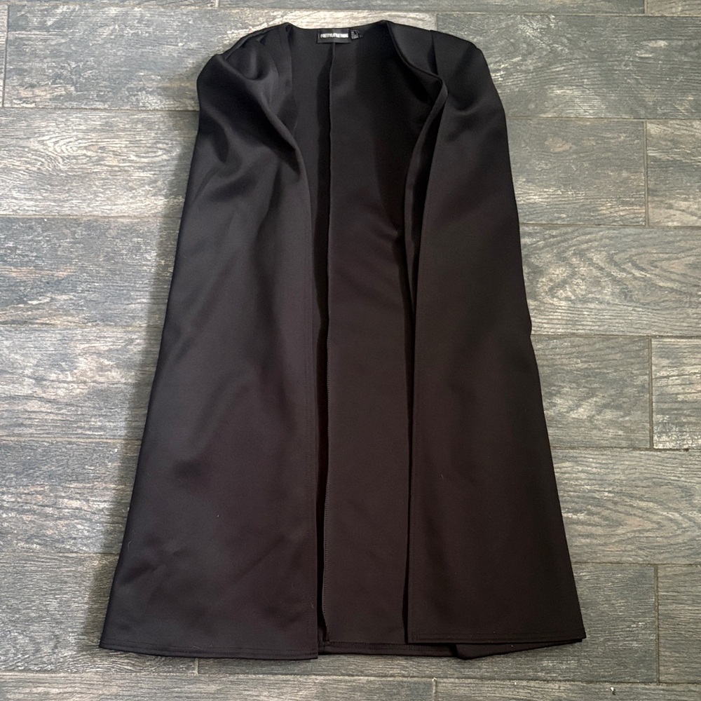 Pretty Little Thing Black Sleeveless Cape